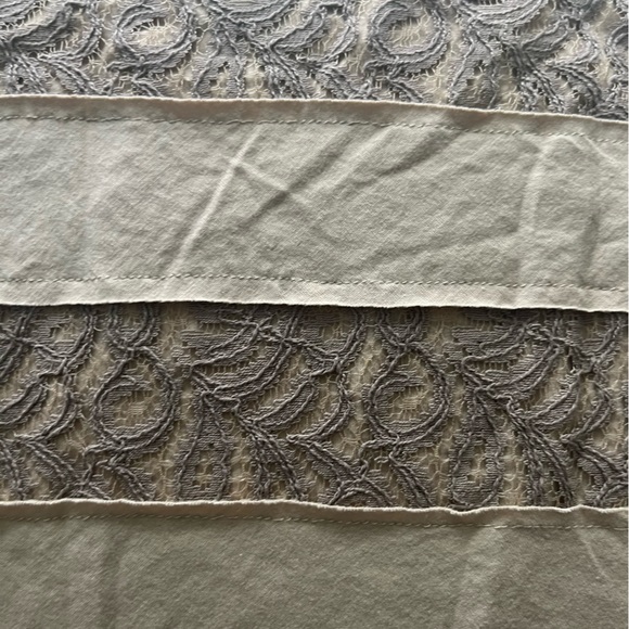 Chicos tan lace‎ tank NWT - Picture 5 of 6